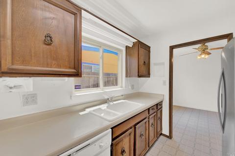 1342 Delwood St, Vallejo, CA 94591 photo 40