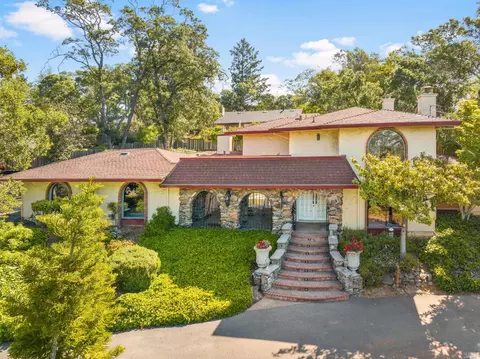 2550 Del Rosa Ave, Santa Rosa, CA 95409