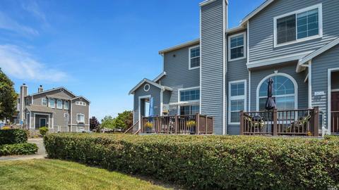 402 E St, Benicia, CA 94510 photo 2