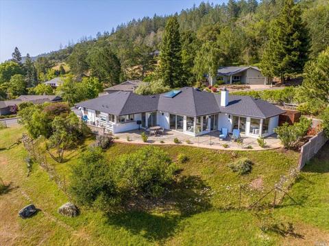 421 Oak Point Ct, Santa Rosa, CA 95409