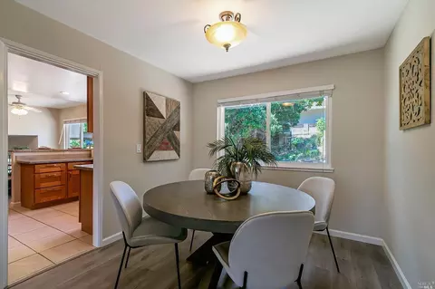 1487 Granada St, Vallejo, CA 94591 photo 12