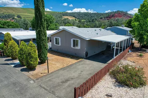 400 Sulphur Bank Dr #93, Clearlake Oaks, CA 95423