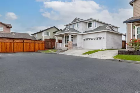 1262 Vintage Greens Dr, Windsor, CA 95492