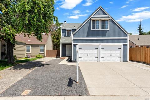 244 Brookdale Dr, Vacaville, CA 95687