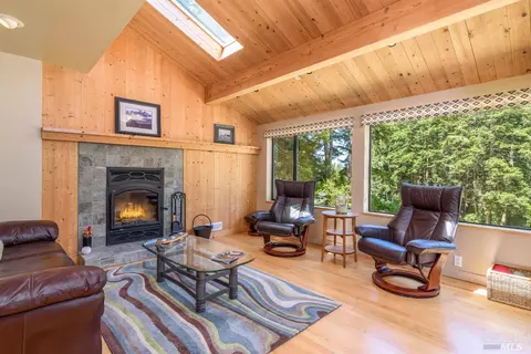 398 Longmeadow Rd, The Sea Ranch, CA 95497