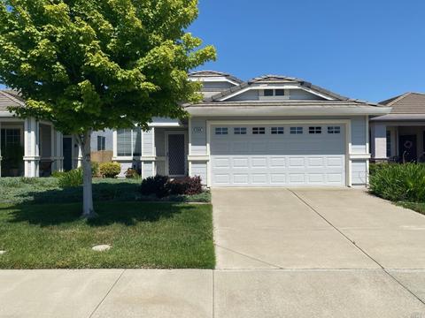 344 Bartlett Ln, Vacaville, CA 95687