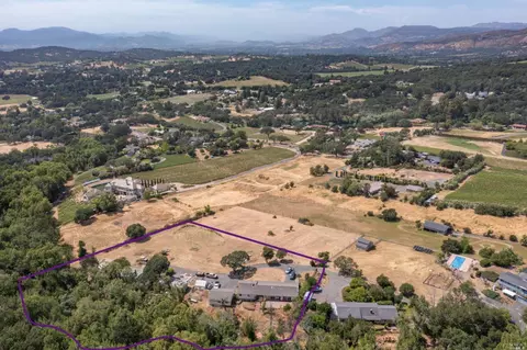 1037 Shady Brook Ln, Napa, CA 94558