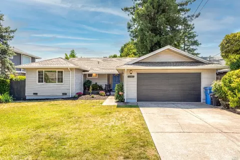 10 Kristy Ct, Novato, CA 94947