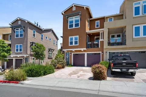 636 Jade St, Petaluma, CA 94952 photo 3