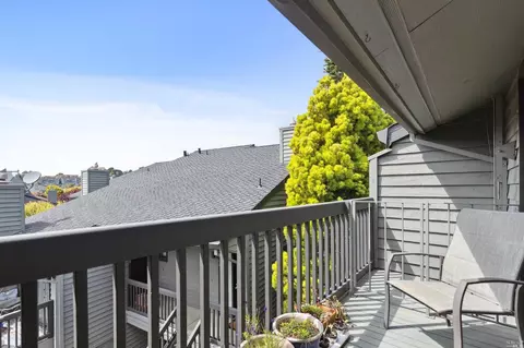 60 Cypress Pl, Sausalito, CA 94965 photo 2