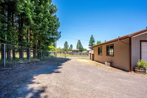 1541 E Hill Rd, Willits, CA 95490 photo 25