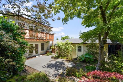 7837 Anthony St, Sebastopol, CA 95472