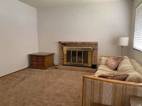 2472 Baltic Dr, Fairfield, CA 94533 photo 5