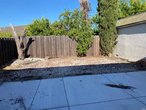 2472 Baltic Dr, Fairfield, CA 94533 photo 29