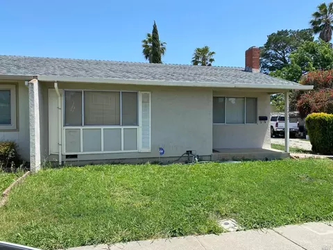 2472 Baltic Dr, Fairfield, CA 94533 photo 3