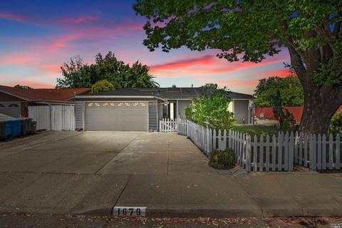 1679 California Dr, Vacaville, CA 95687