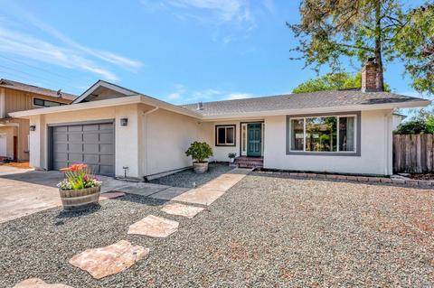1805 Meadowview Dr, Petaluma, CA 94954