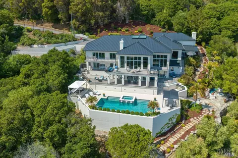 296 Margarita Dr, San Rafael, CA 94901