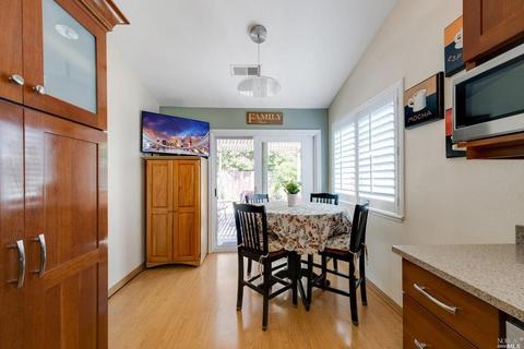 112 Sunnyglen Dr, Vallejo, CA 94591 photo 11