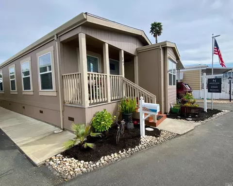 307 Ginger Way, Napa, CA 94558 photo 3