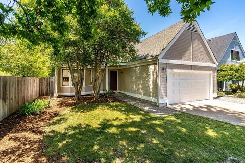 2304 Sierra Creek Cir, Santa Rosa, CA 95405