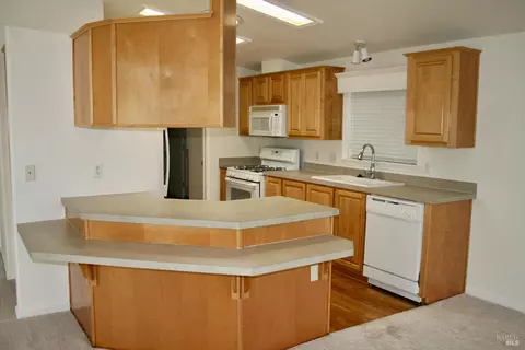 311 Mark Way, Napa, CA 94558 photo 3