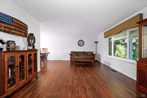 1025 Suffolk Way, Fairfield, CA 94533 photo 8