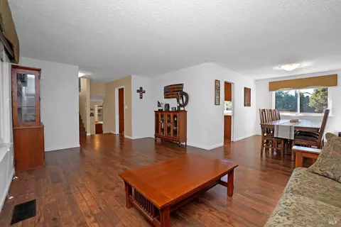 1025 Suffolk Way, Fairfield, CA 94533 photo 9