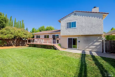 1025 Suffolk Way, Fairfield, CA 94533 photo 2