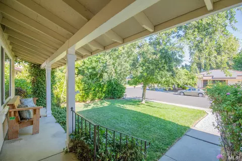 1025 Suffolk Way, Fairfield, CA 94533 photo 6
