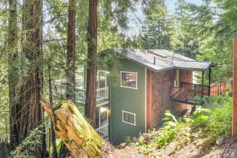 45681 Pacific Woods Rd, Gualala, CA 95445