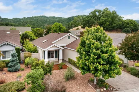 207 Creekside St, Cloverdale, CA 95425