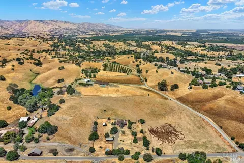 8299 Olive School Ln, Winters, CA 95694
