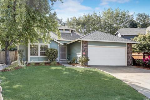 2780 Royal Oak Pl, Santa Rosa, CA 95403