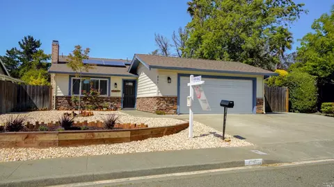 251 Carlisle Way, Benicia, CA 94510