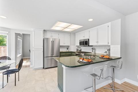 9575 Wellington Cir, Windsor, CA 95492 photo 15