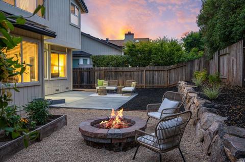 9575 Wellington Cir, Windsor, CA 95492 photo 3