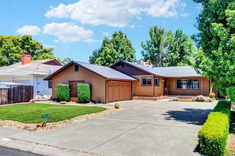 1714 Reynard Ln, Calistoga, CA 94515