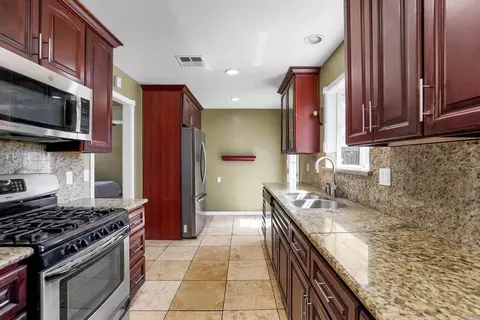 2414 Tennessee St, Vallejo, CA 94591 photo 16