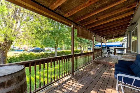 4501 Sunnycrest Dr, Ukiah, CA 95482