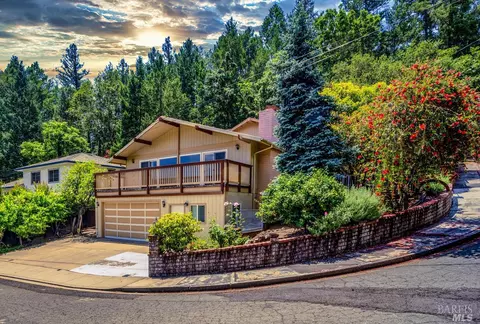 207 High St, Calistoga, CA 94515