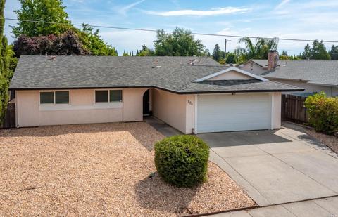 504 Nut Tree Ct, Vacaville, CA 95687 photo 4
