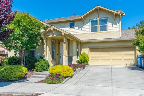 1975 Northfield Dr, Santa Rosa, CA 95403