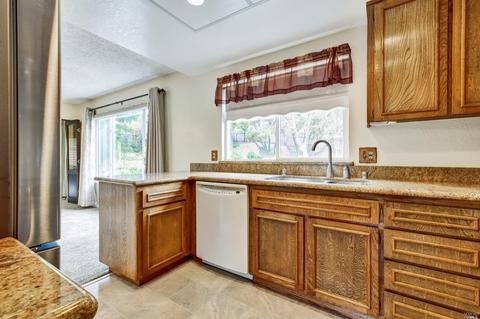 1398 Oakwood Ave, Vallejo, CA 94591 photo 17