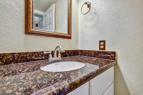 1398 Oakwood Ave, Vallejo, CA 94591 photo 15