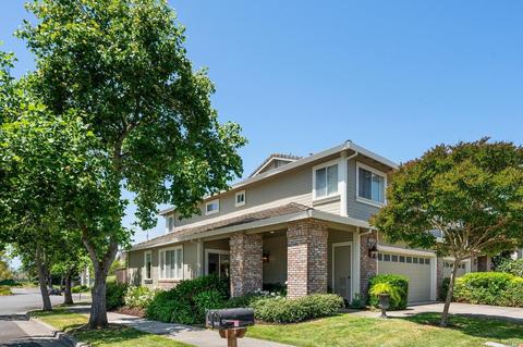 1988 Rainier Cir, Petaluma, CA 94954