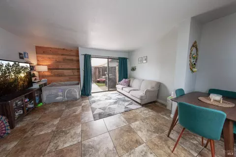 3483 Valle Verde Dr, Napa, CA 94558