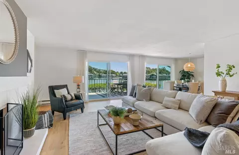 20 Greenwood Bay Dr, Tiburon, CA 94920