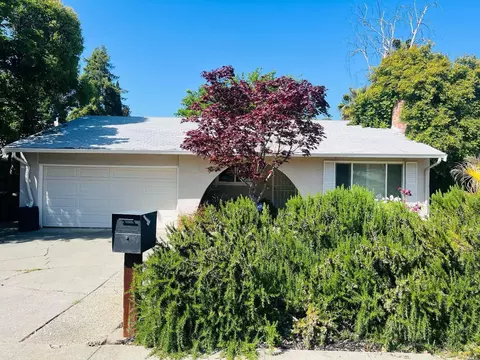 1247 W Military St, Benicia, CA 94510