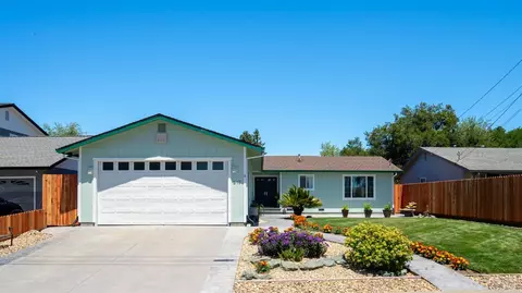 517 Albert Way, Petaluma, CA 94954